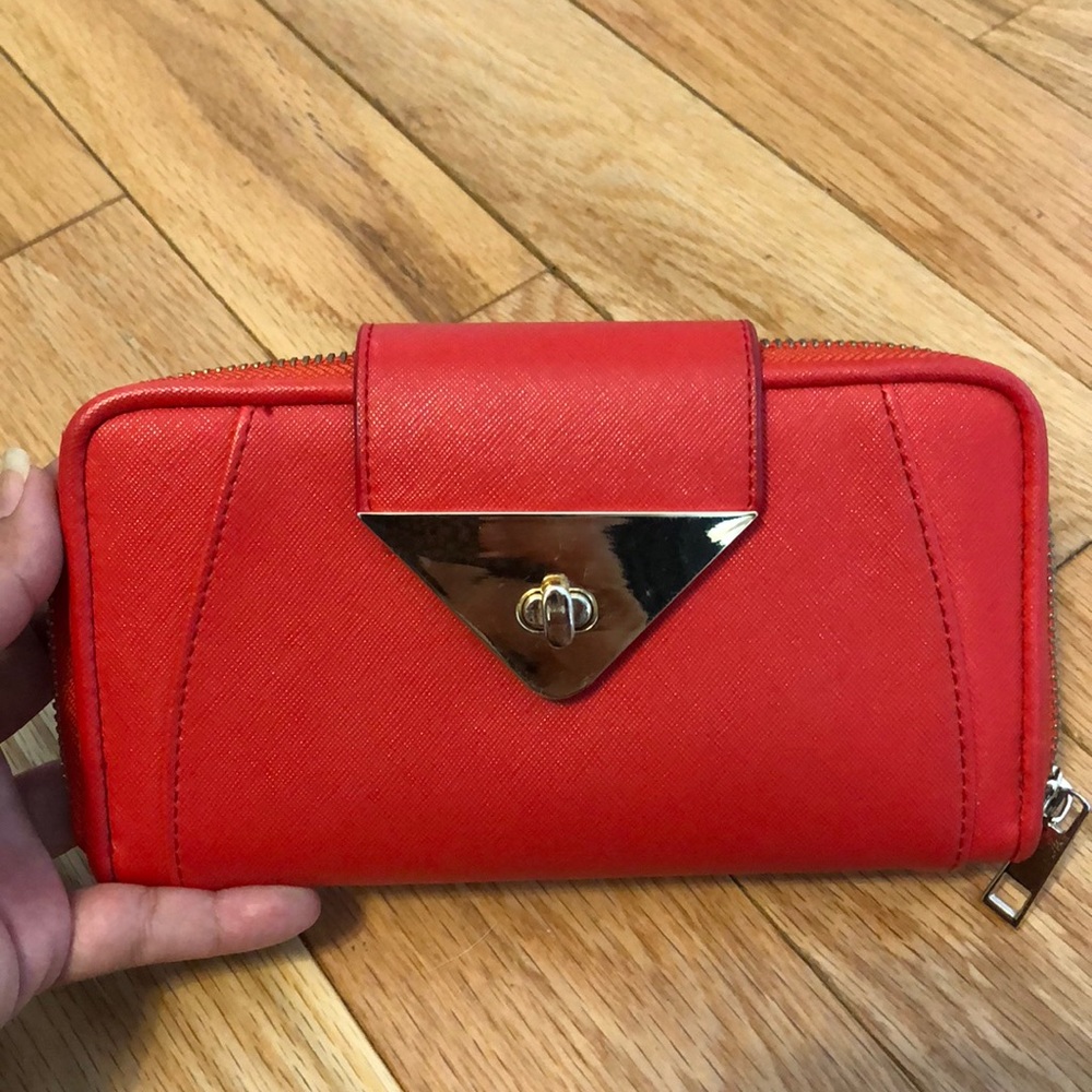 Red wallet